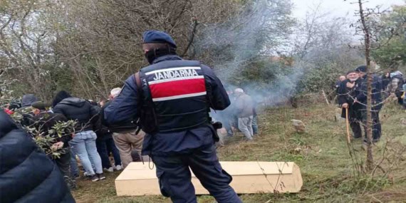 Kastamonu’da Kan Donduran Olay: Annesini Öldürüp İntihar Eden Şahıs Toprağa Verildi!