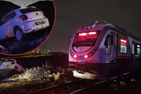 Diyarbakır’da Tren KazasıHemzemin Geçitte Otomobile Çarptı, Sürücü Yaralandı