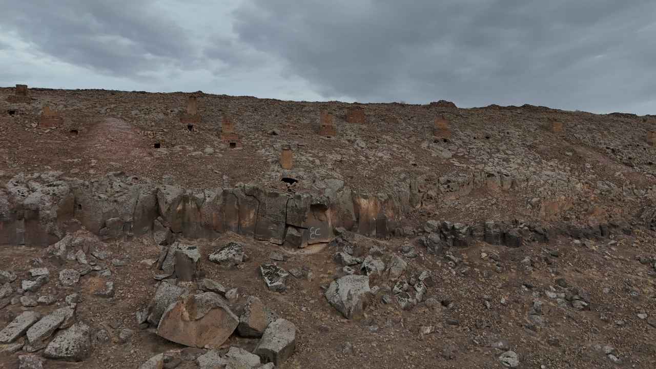 Kayseri’nin Asırlık Güvercinlikleri Zamana Meydan Okuyor