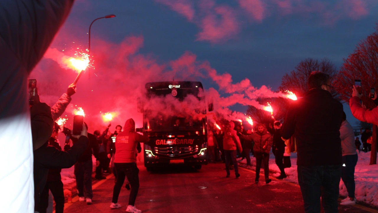 Galatasaray Sivas'a Geldi! Taraftardan Coşkulu Karşılama