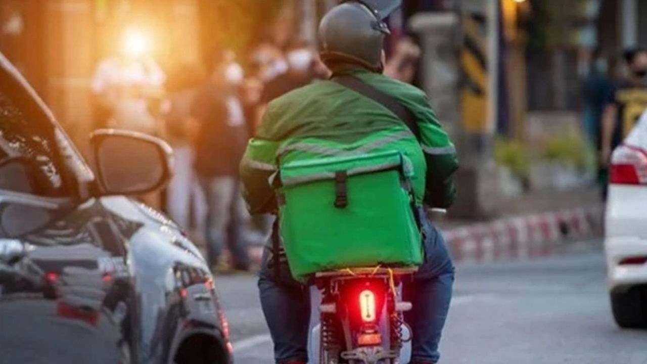 Bankacıları Geçtiler! Moto Kuryelikte Kazanç Zirve Yaptı Aylık 150 Bin TL Gelir!