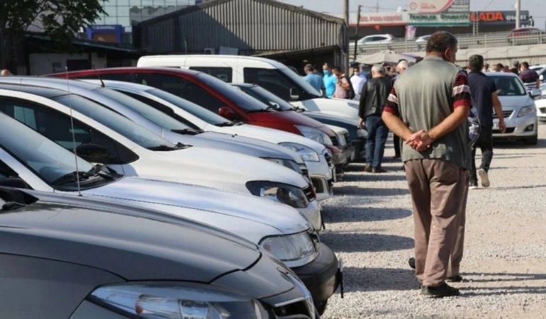 İkinci El Otomobillerde Büyük İndirim Fiyatlar 250 Bin TL’nin Altına Düştü